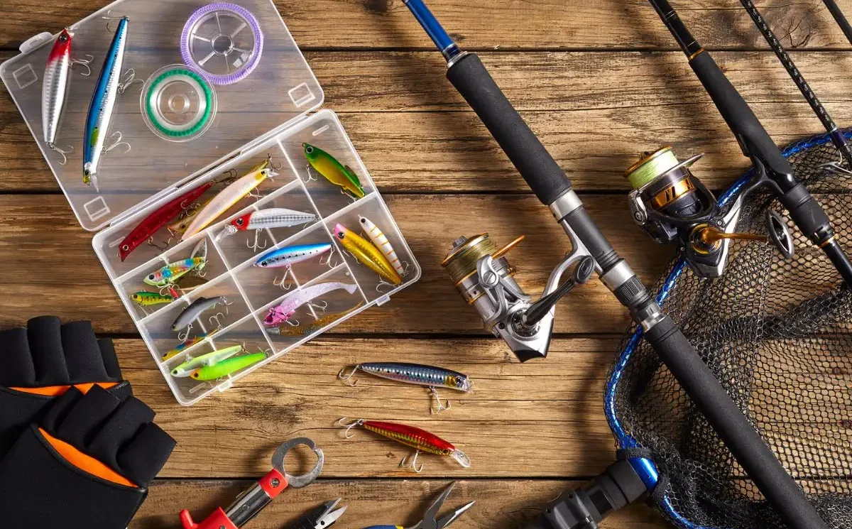 Camo-Tackle im Test: Welche Angelausrüstung bringt den größten Erfolg? → Dein Guide für perfekte Köder und Zubehör am Wasser.