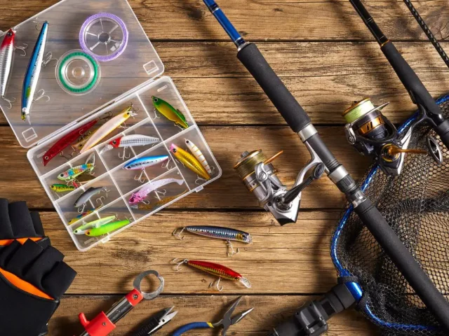 Camo-Tackle im Test: Welche Angelausrüstung bringt den größten Erfolg? → Dein Guide für perfekte Köder und Zubehör am Wasser.